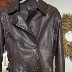 Yanko Espana cropped leather jacket
Size M/L